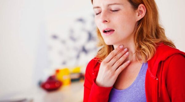 Stinkende brokjes in keel: 10 tips bij amandelstenen oftewel ‘tonsil